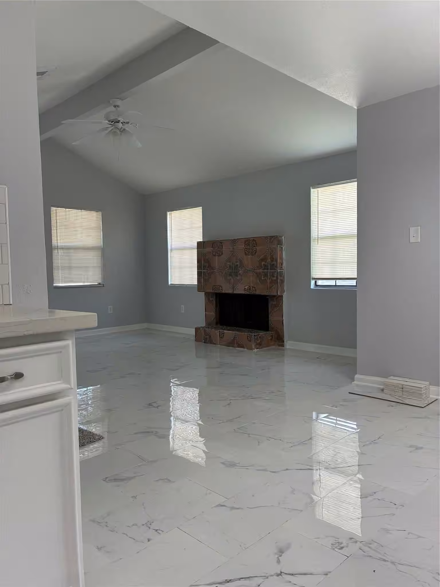 Photo 3 of 5315 Gayla Lane, Baytown, TX