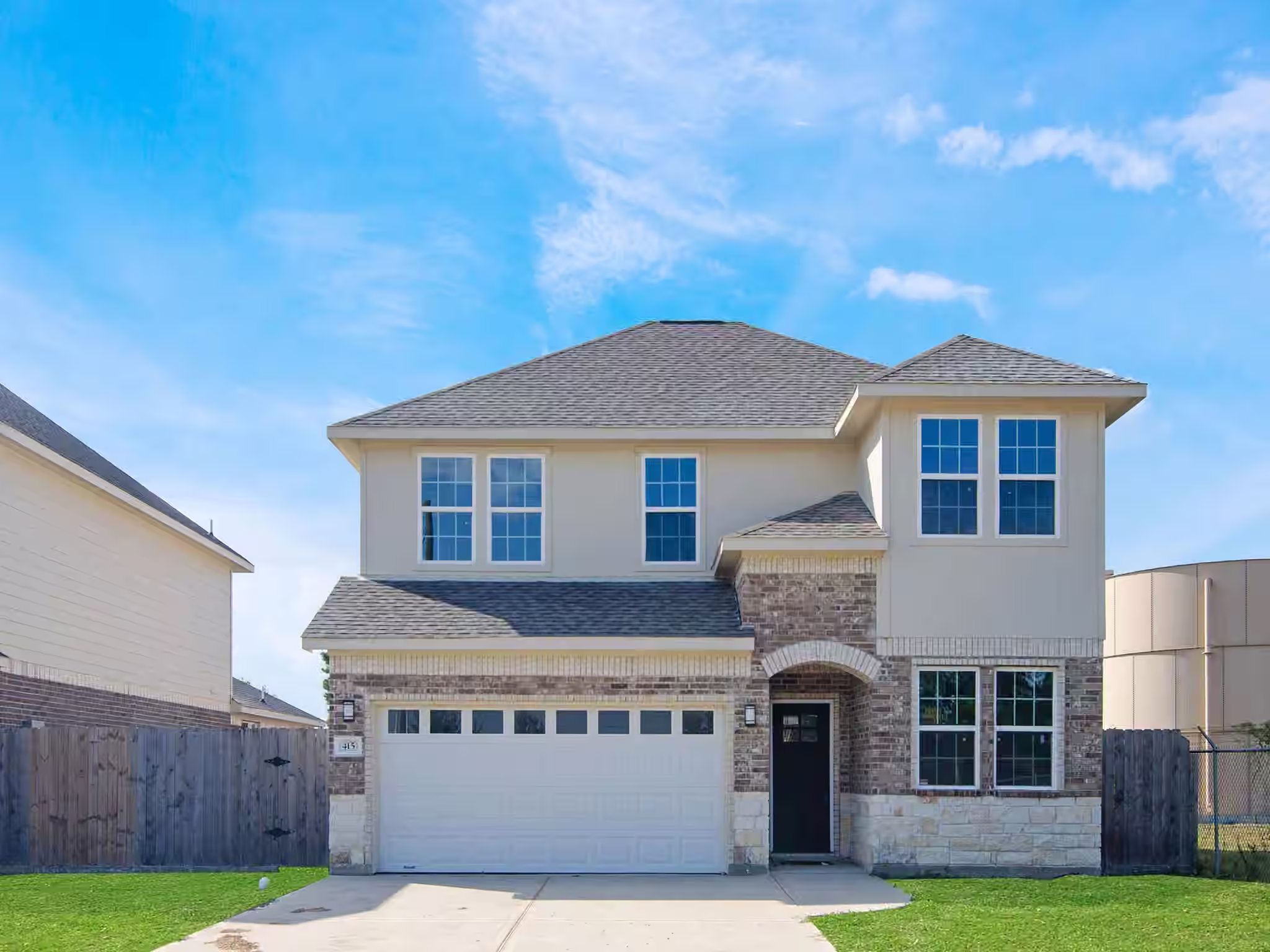 Photo of 415 Road 5102j, Cleveland, TX 77327