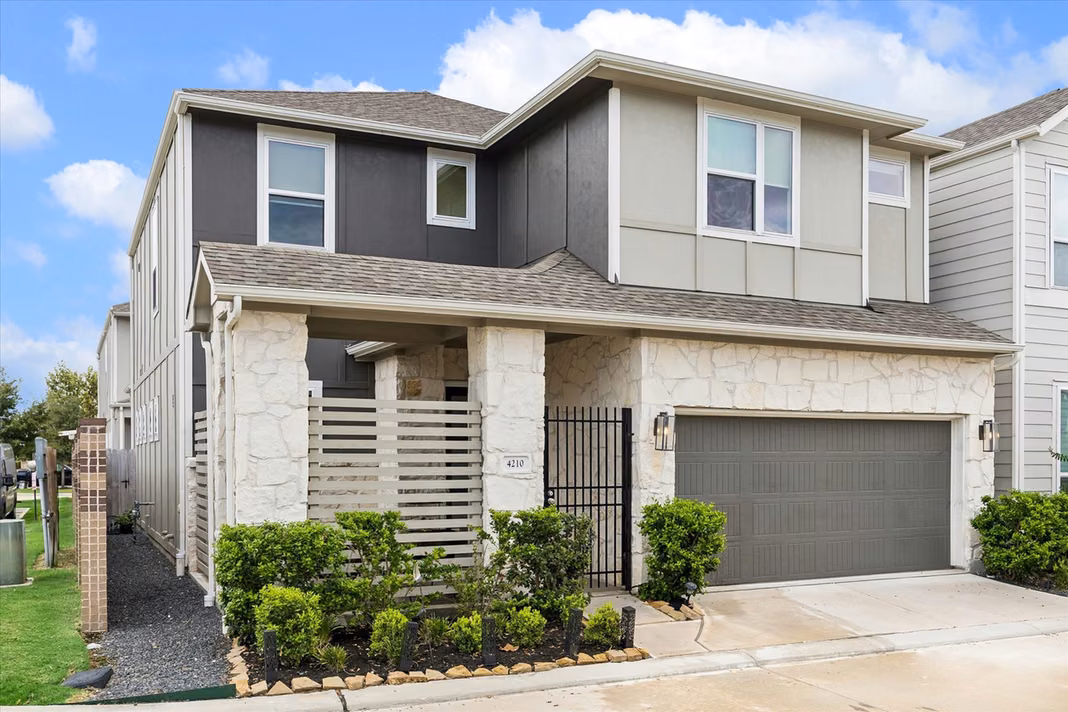 Photo of 4210 Upland Bend Drive, Houston, TX