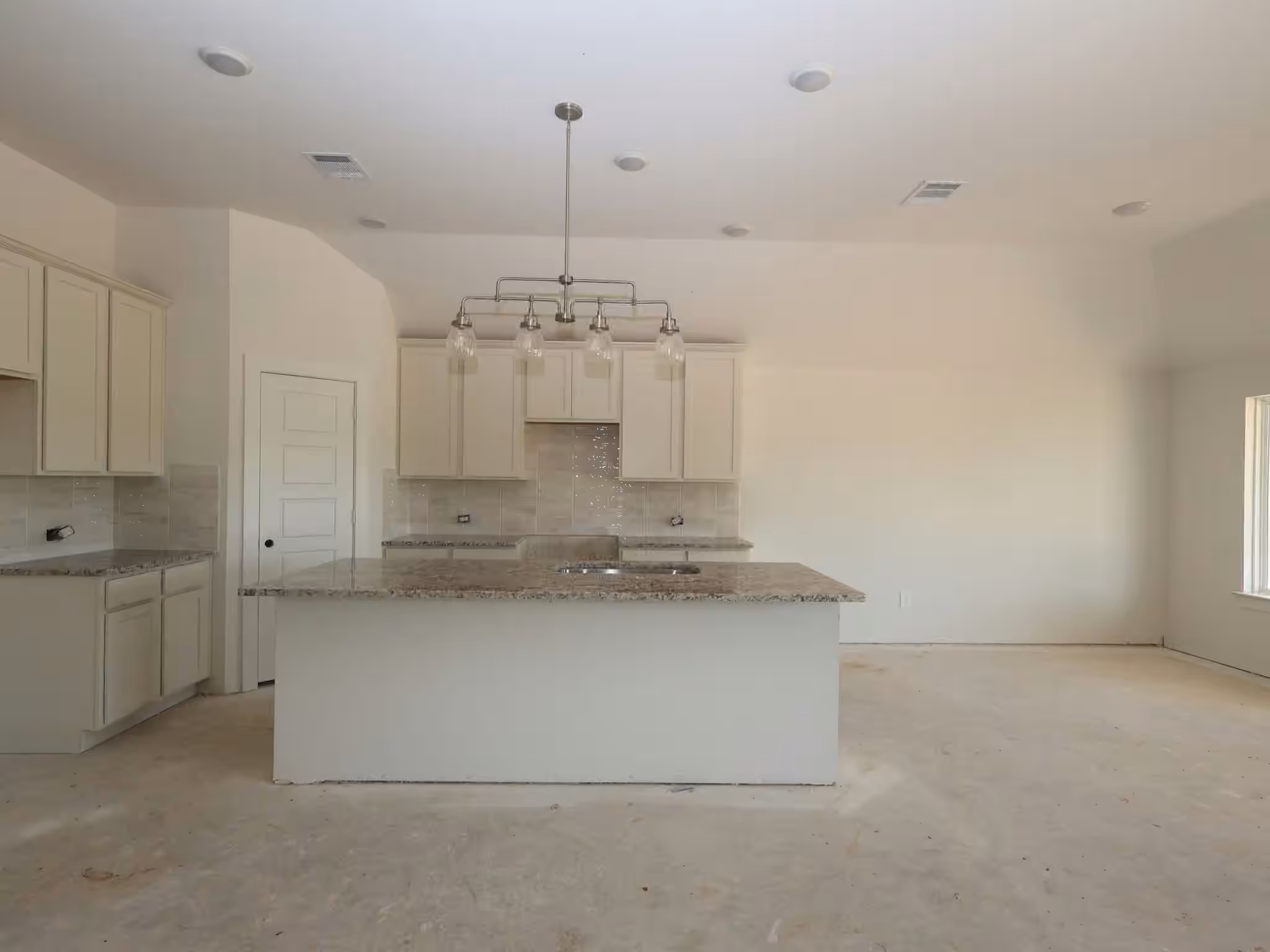 Photo 4 of 16838 Zavala Way, Montgomery, TX