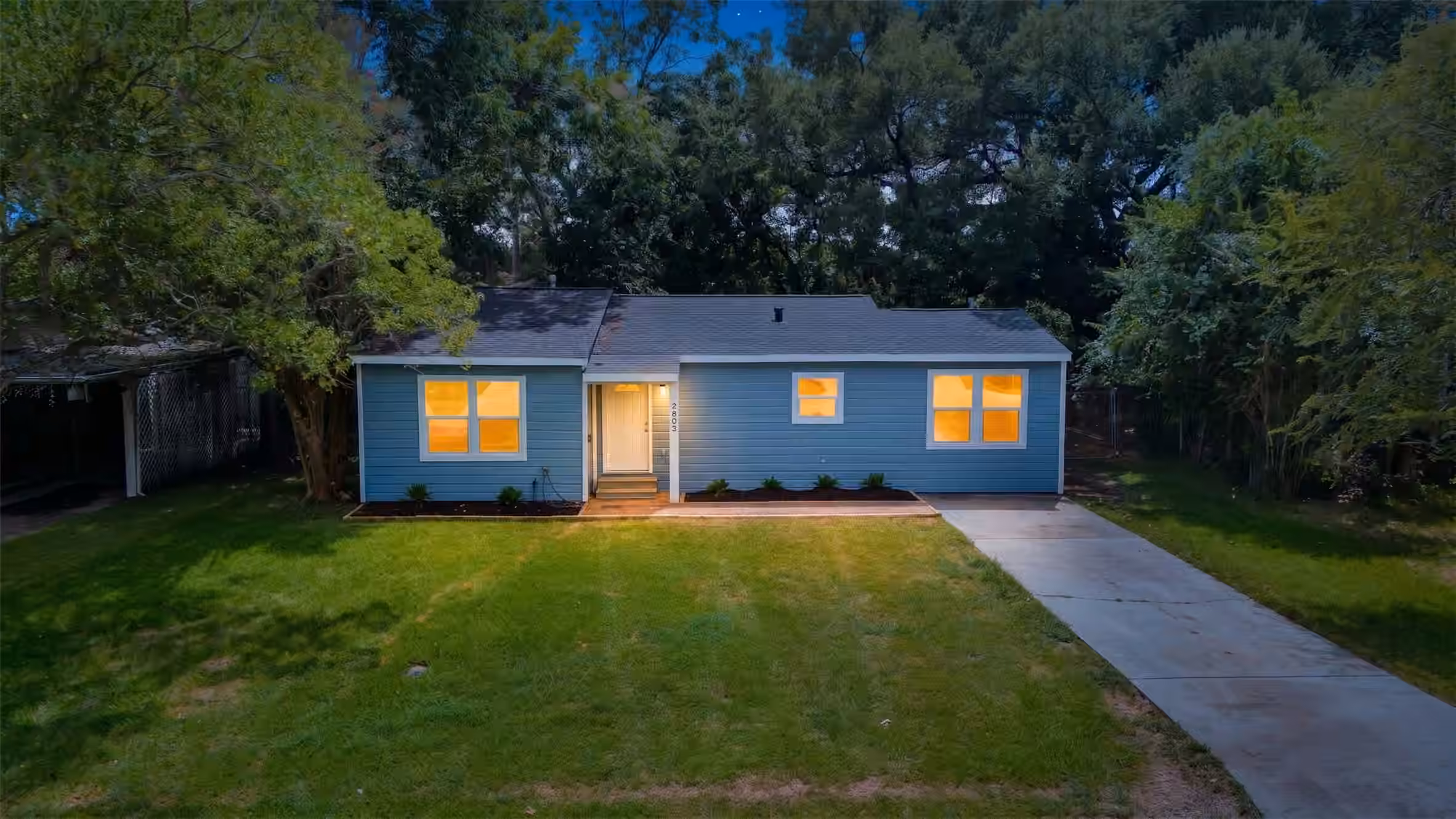 Photo 2 of 2803 S Houston Drive, La Marque, TX