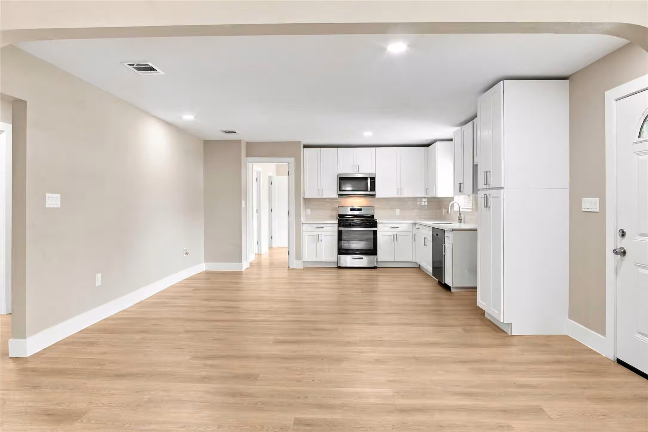 Photo 6 of 2803 S Houston Drive, La Marque, TX
