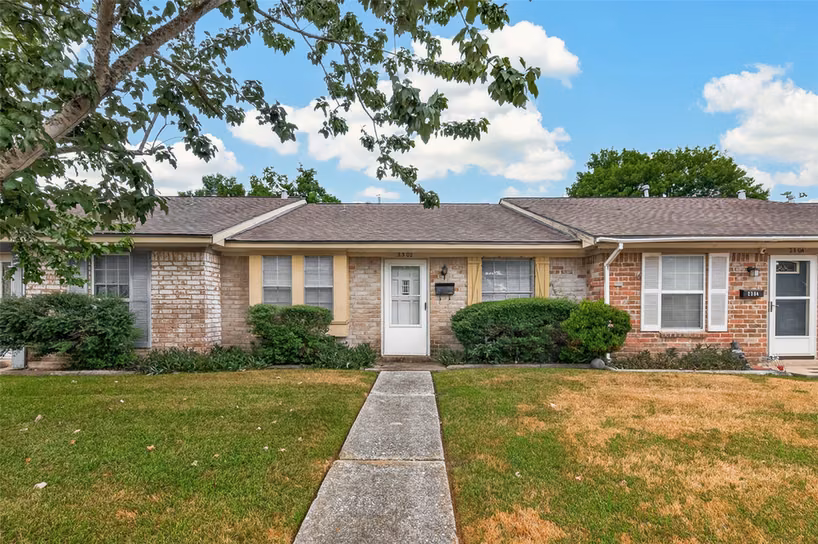 Photo of 2302 Buchanan Drive, Baytown, TX