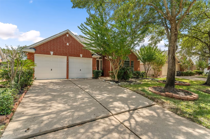 Photo 3 of 1114 Bringewood Chase Drive, Spring, TX