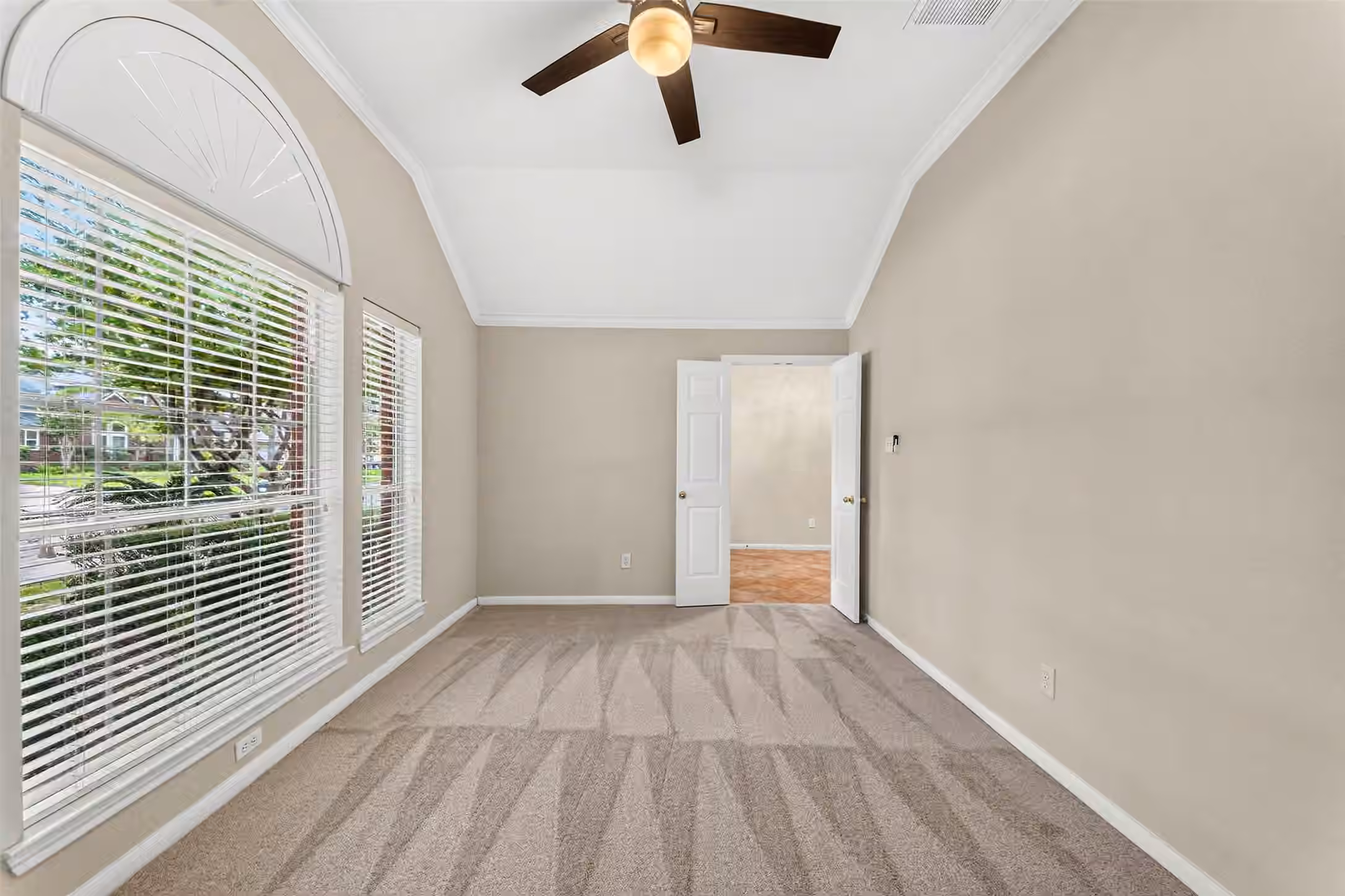 Photo 7 of 1114 Bringewood Chase Drive, Spring, TX