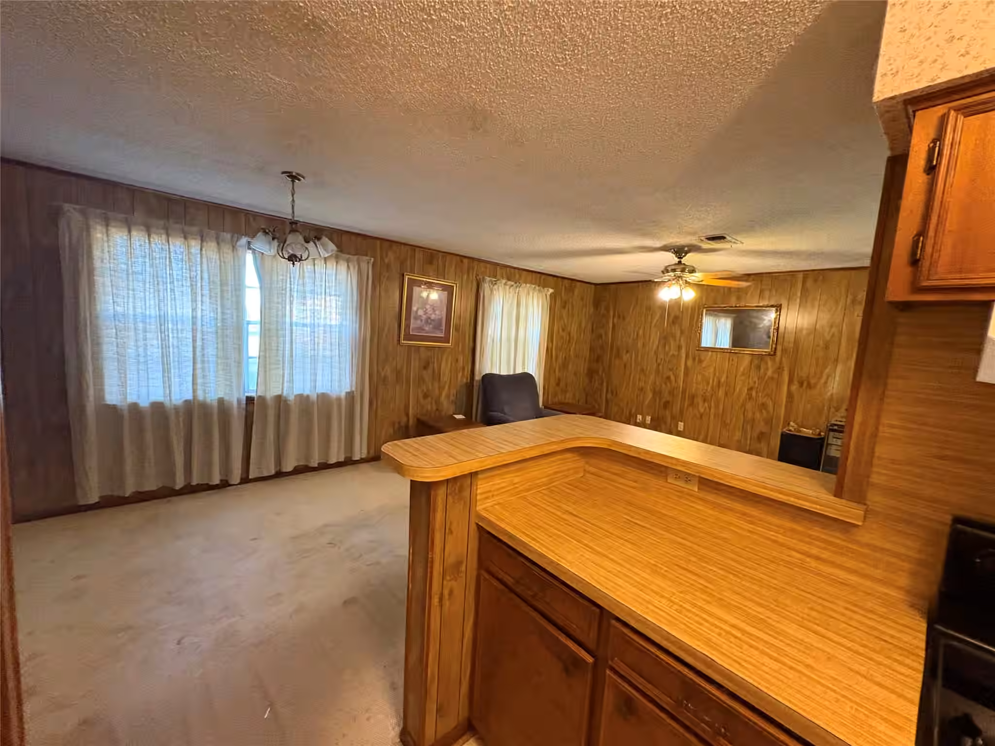 Photo 4 of 1006 Lee Road Road, Columbus, TX