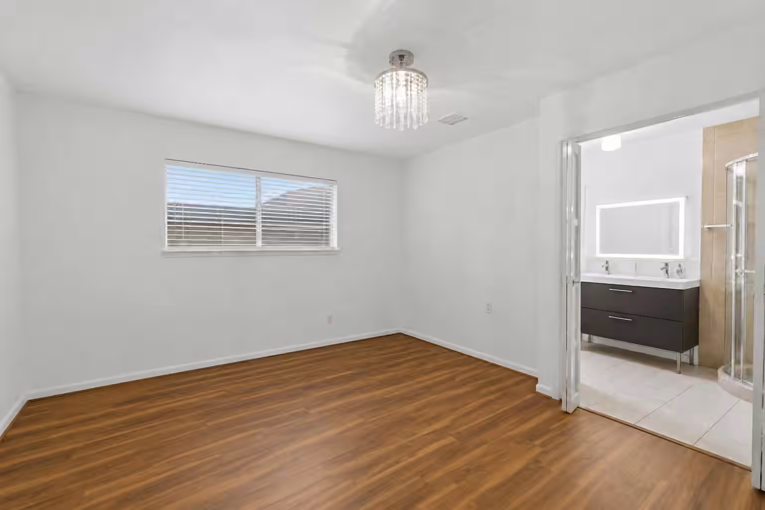 Photo 5 of 15823 Fox Springs Drive, Houston, TX