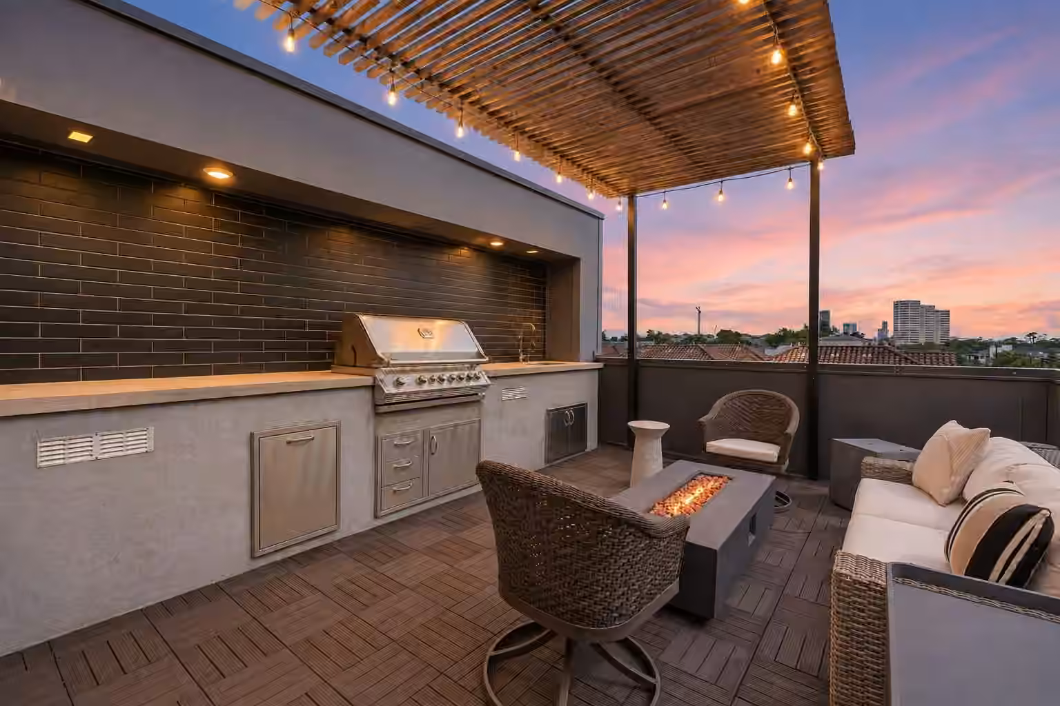Photo 5 of 520 Knox Street, Houston, TX