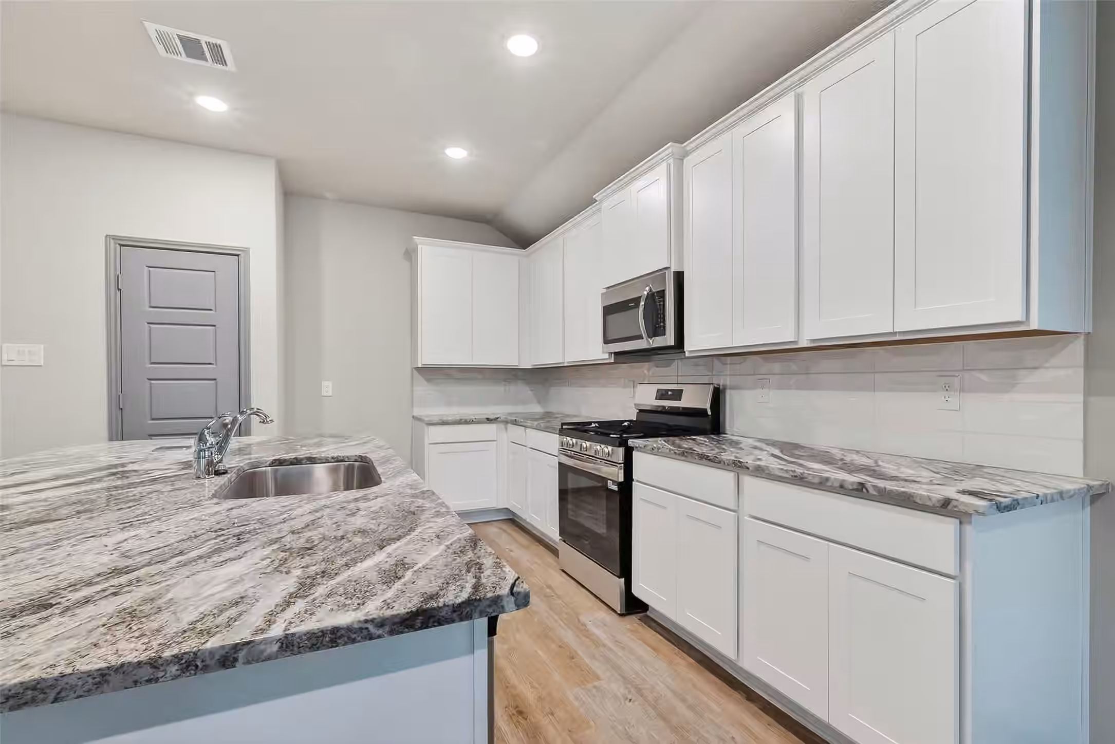 Photo 6 of 16028 Sandy Koufax Court, Splendora, TX