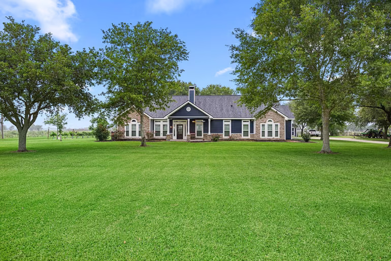 Photo 2 of 16720 Fm 1164 Road, East Bernard, TX