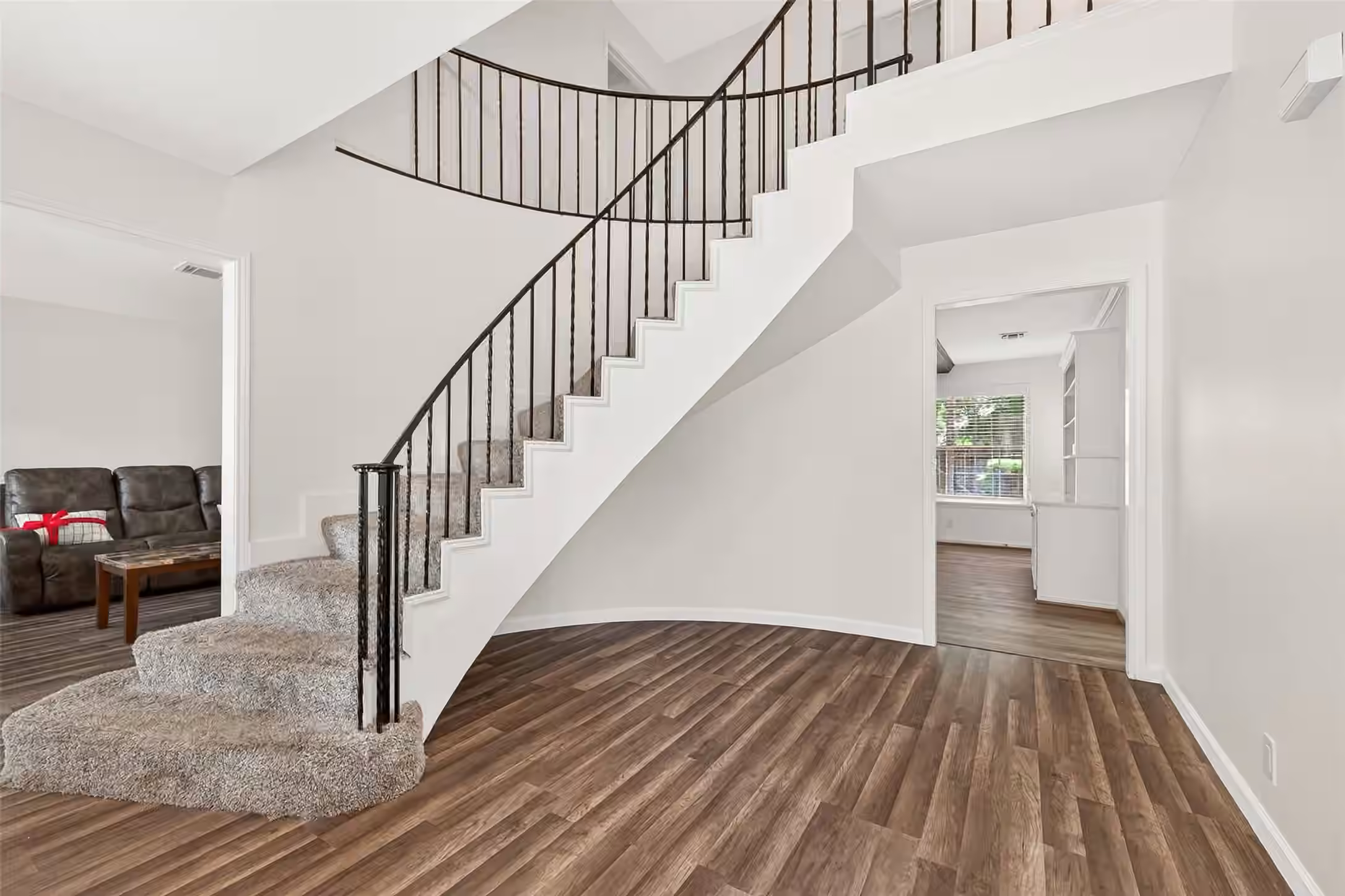 Photo 6 of 1523 Bodart Drive, Houston, TX