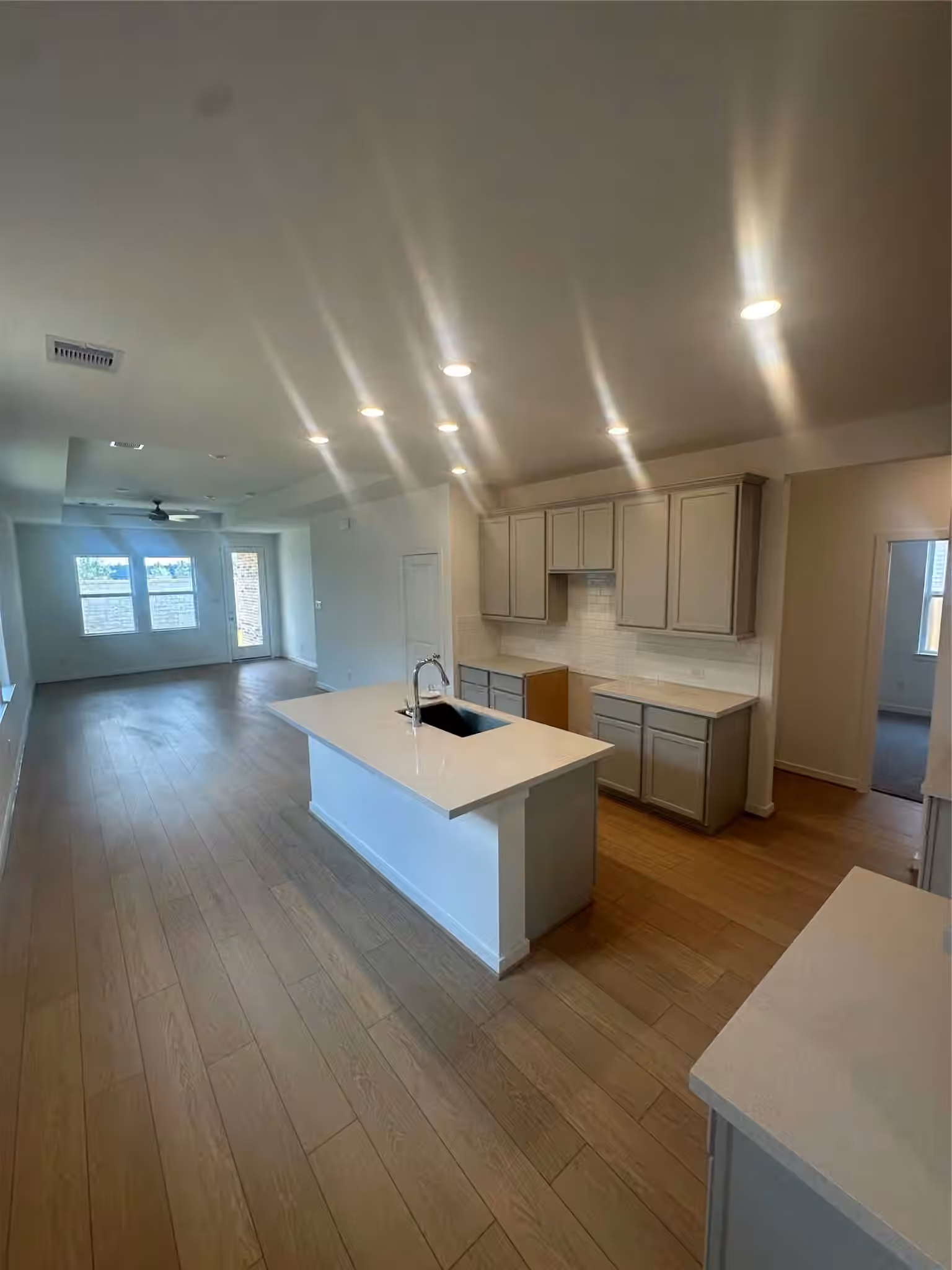 Photo 4 of 7042 Brilliance Drive, Richmond, TX