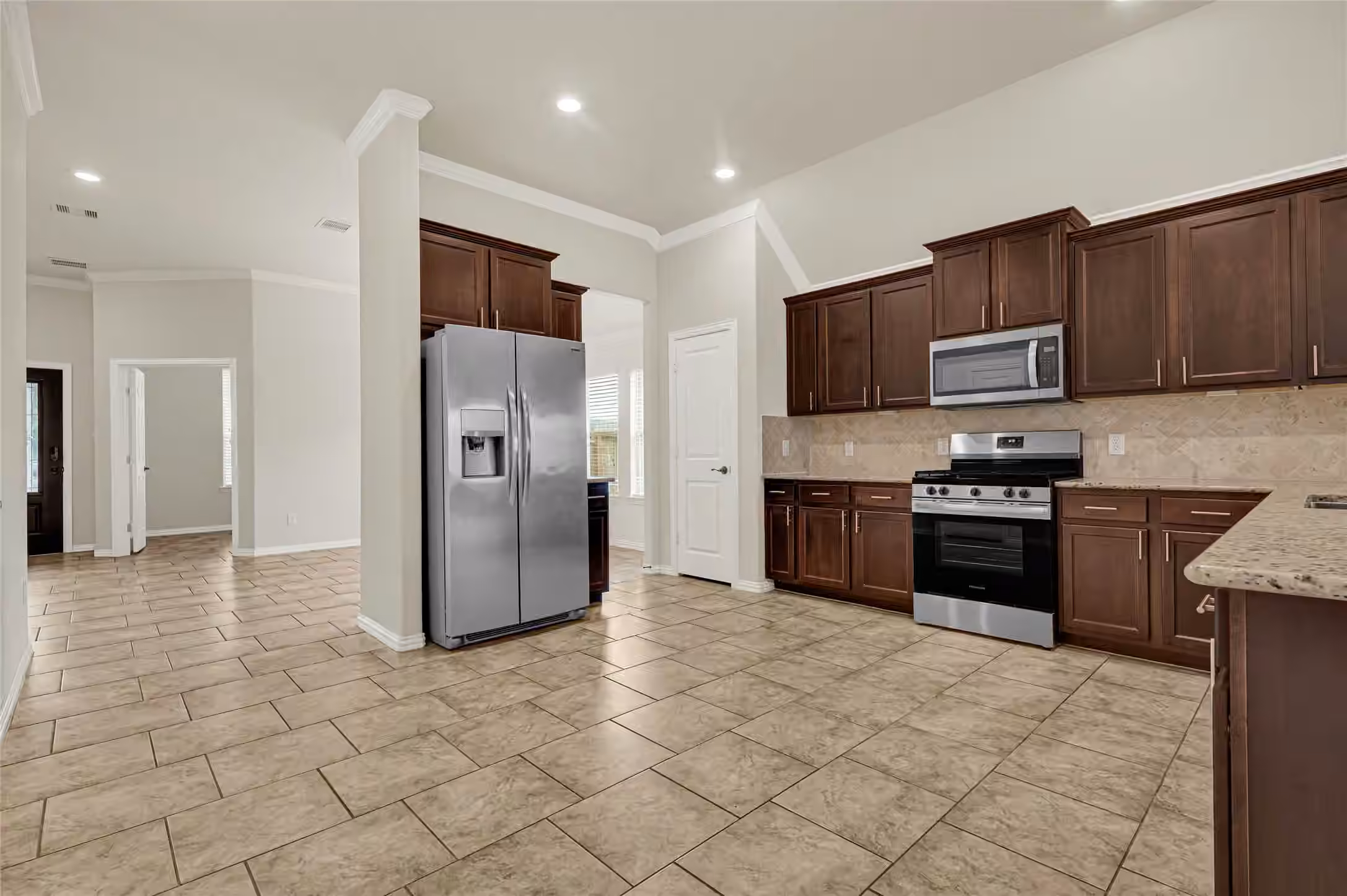 Photo 7 of 2414 Willow Fall Lane, Rosenberg, TX