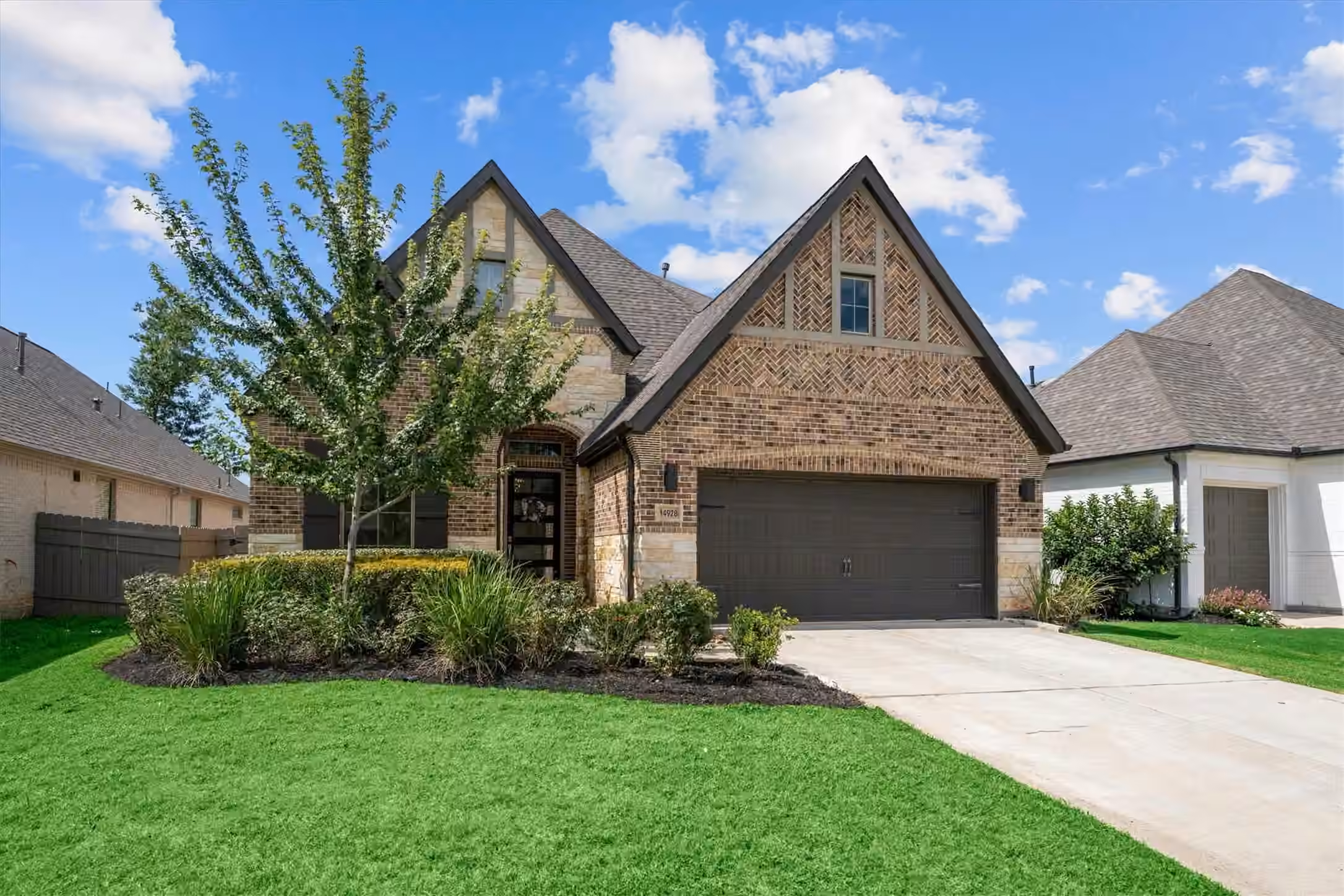 Photo 5 of 14928 Scarlet Branch Drive, Conroe, TX