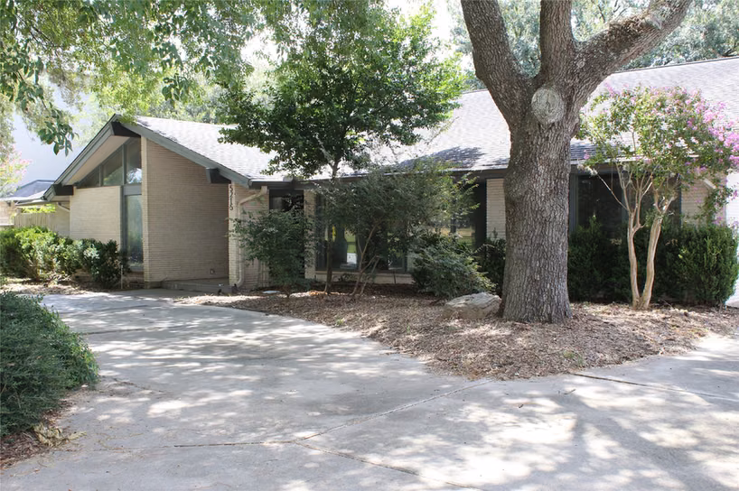 Photo 6 of 5215 S Braeswood Boulevard, Houston, TX