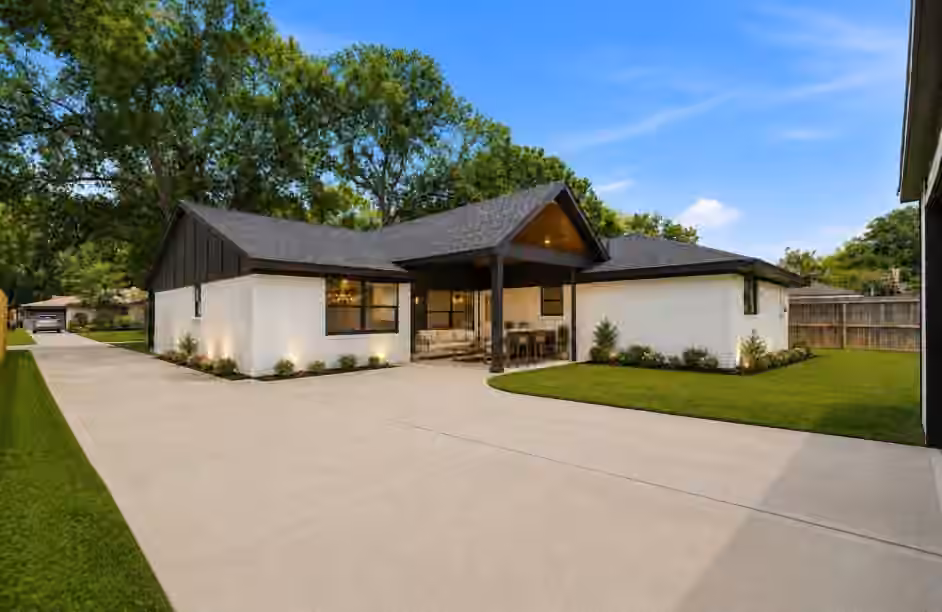 Photo of 6139 Valkeith Drive, Houston, TX 77096