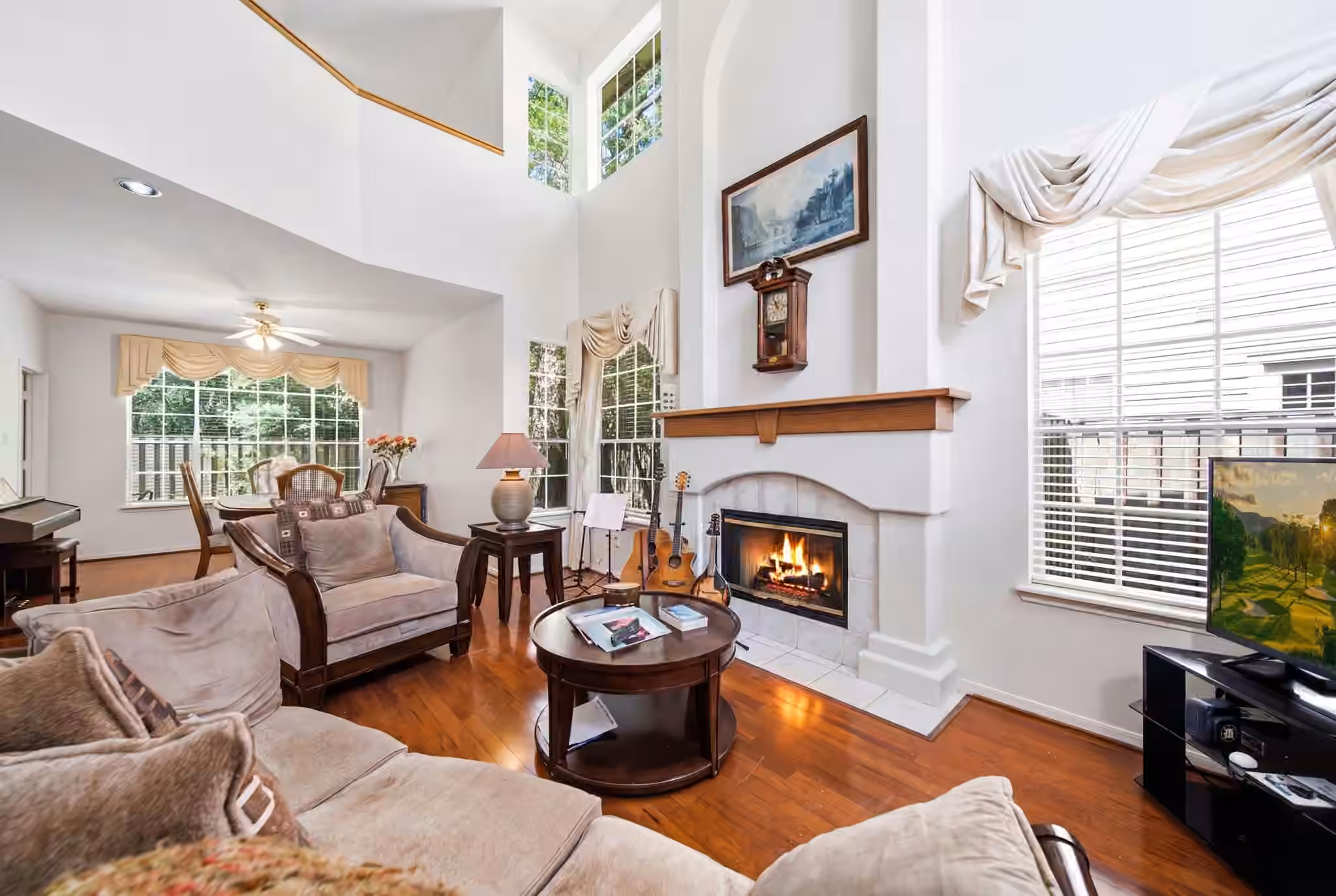 Photo 7 of 96 E Lakeridge Drive, The Woodlands, TX