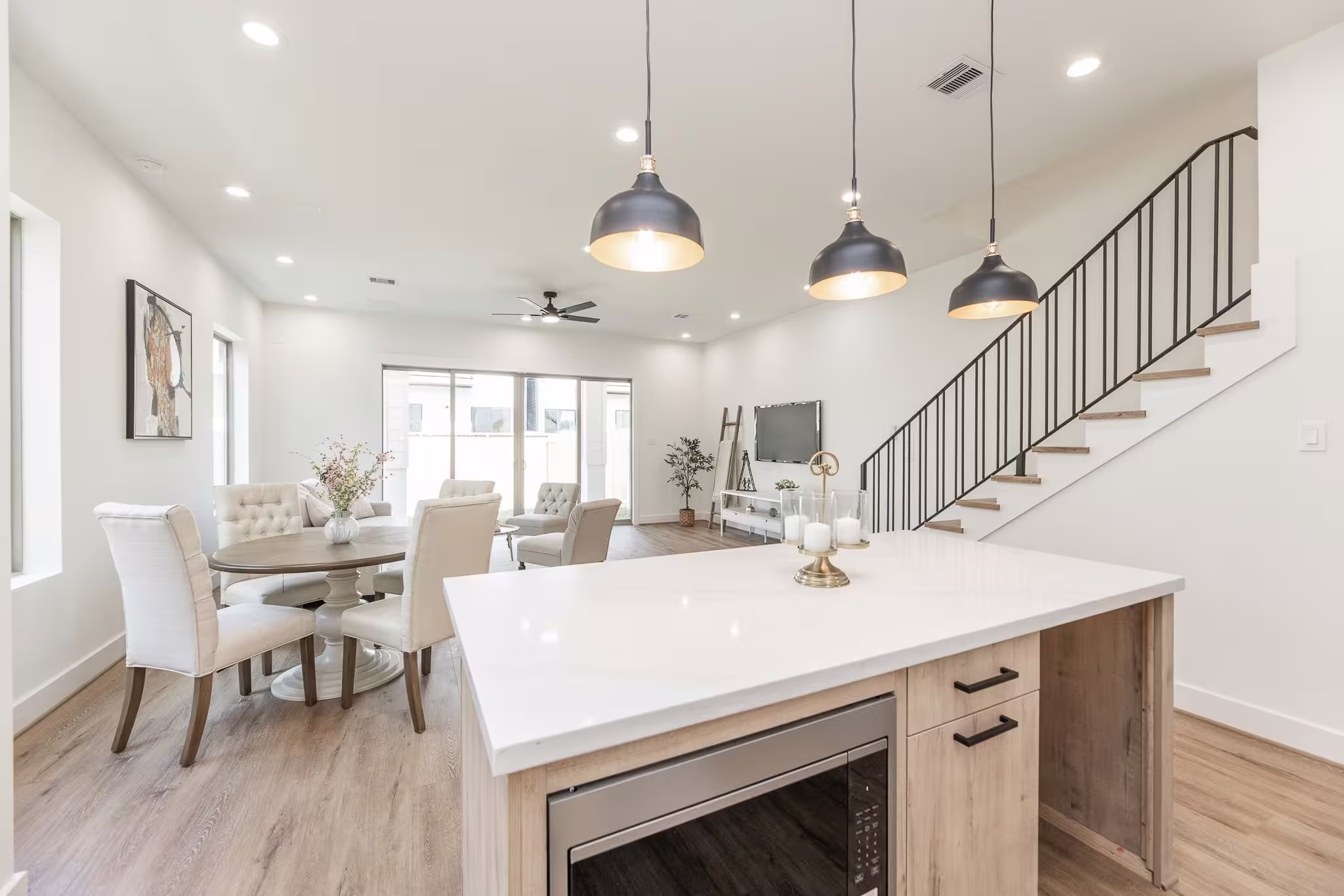 Photo 7 of 311 E 34th Street B, Houston, TX