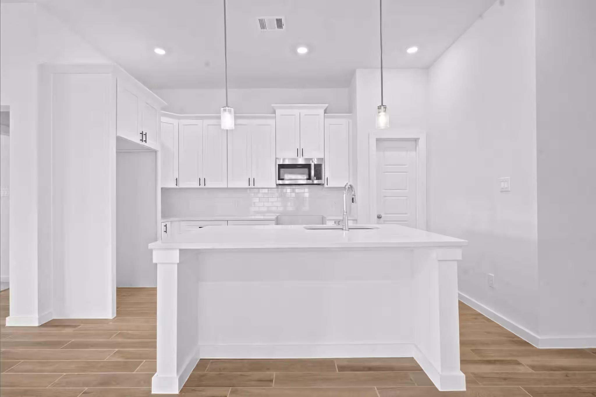 Photo 7 of 13322 Hayden Peak Drive, Iowa Colony, TX