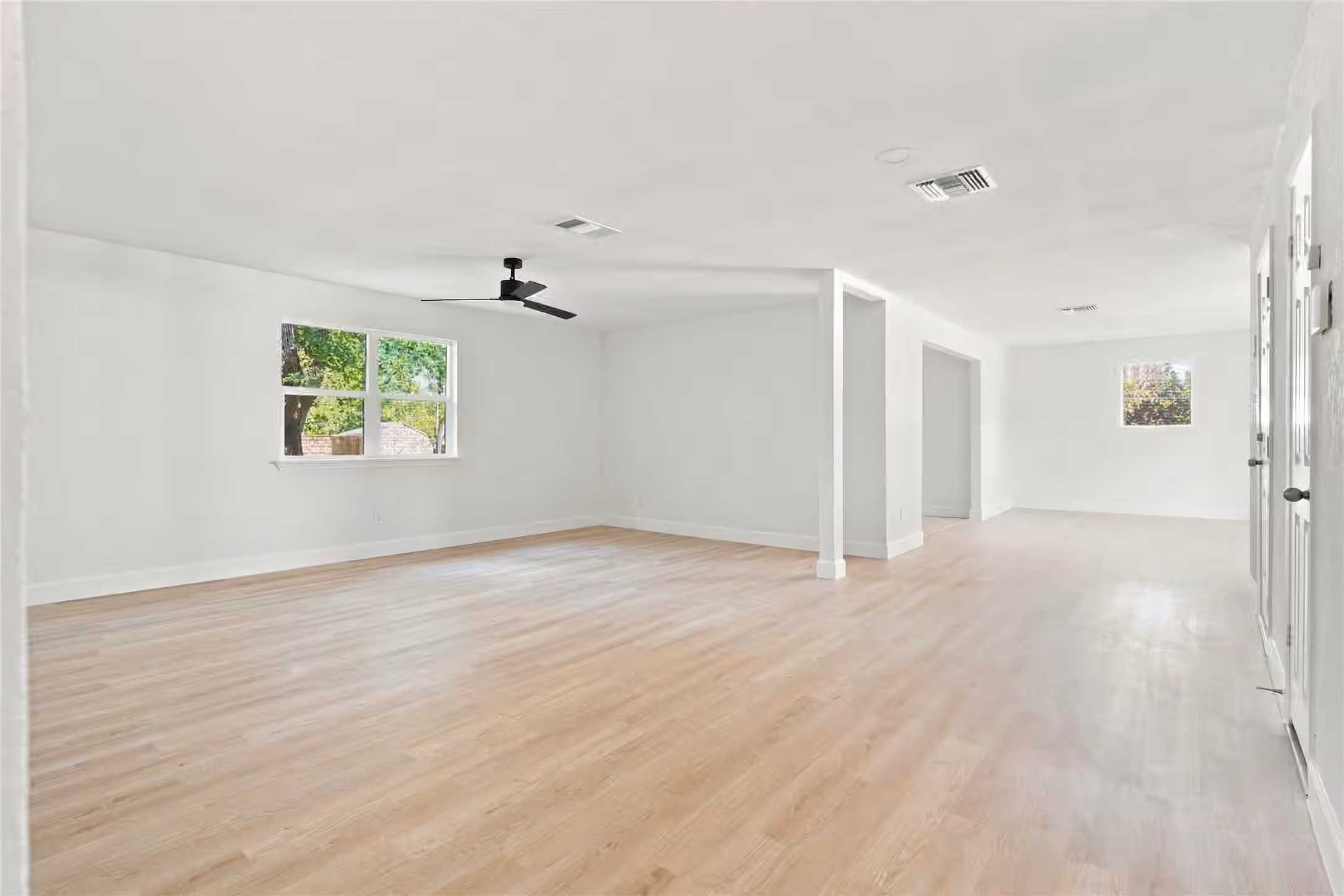 Photo 4 of 6524 Loma Vista Street, Houston, TX