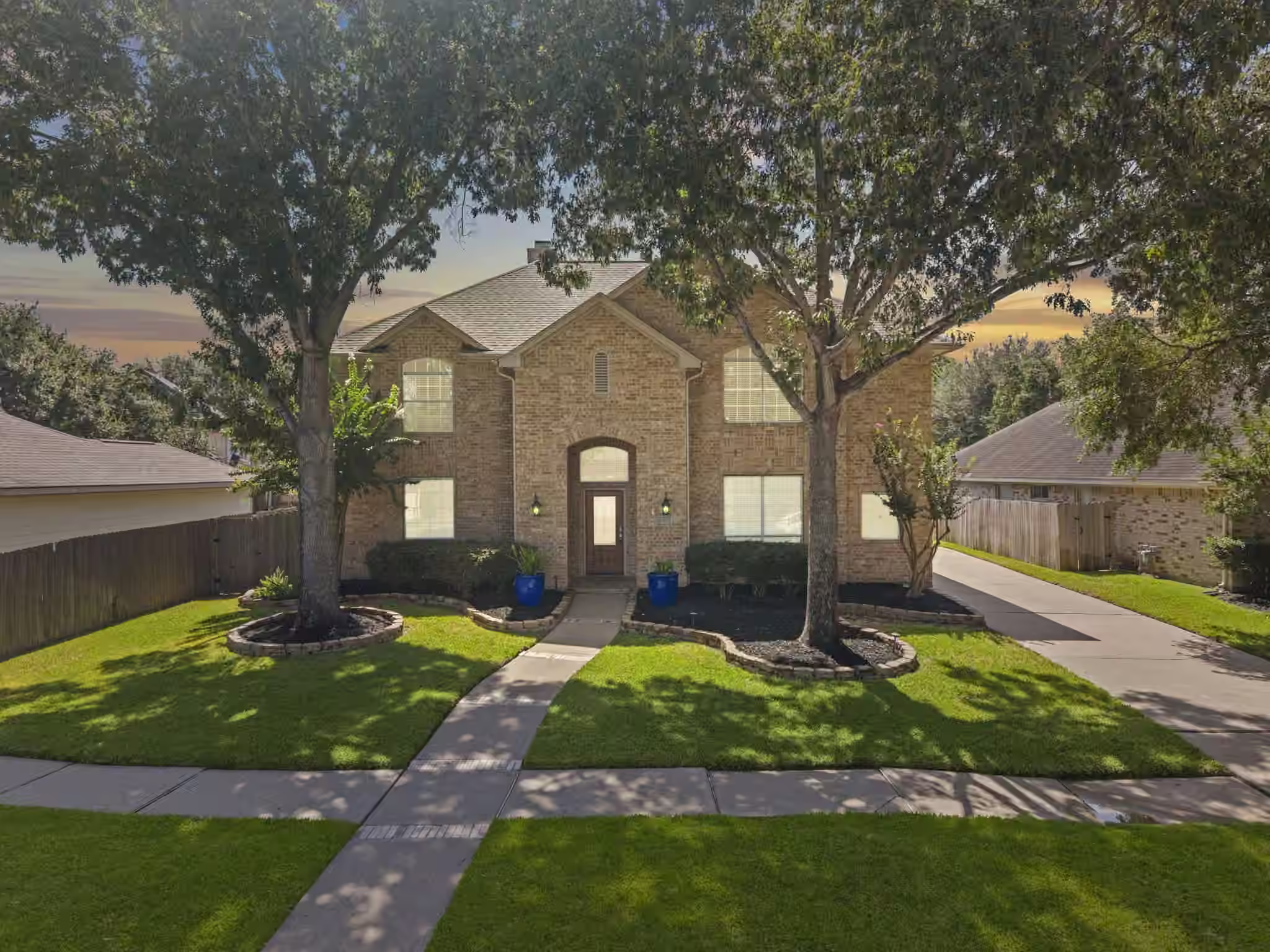 Photo of 10530 Echo Falls Lane, Houston, TX