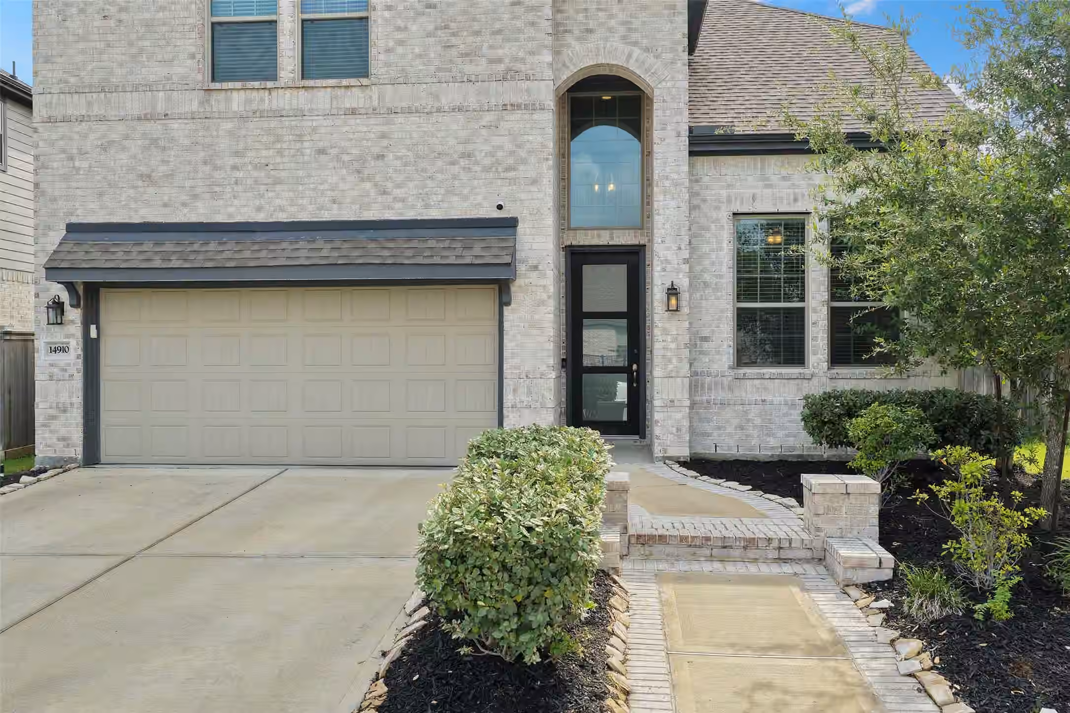 Photo 4 of 14910 Big Spring Park Drive, Cypress, TX