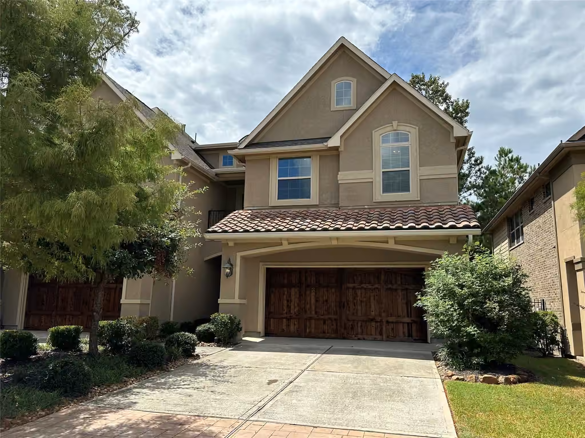 Photo of 11 Silver Rock Drive, Tomball, TX