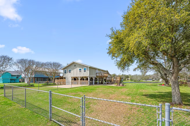 Photo 2 of 1145 County Road 291, Bay City, TX