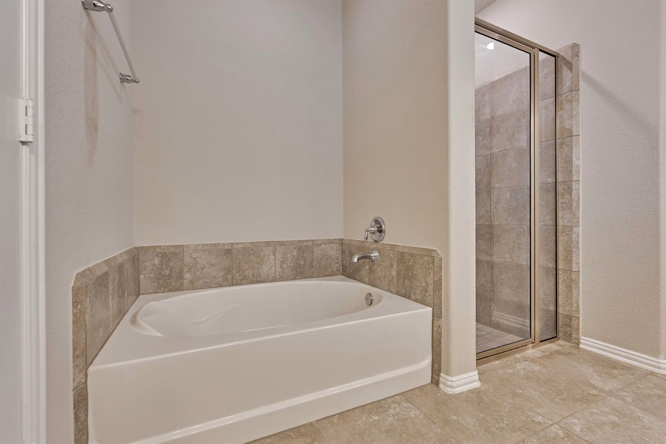 Photo 3 of 1216 Night Owl Court, Conroe, TX