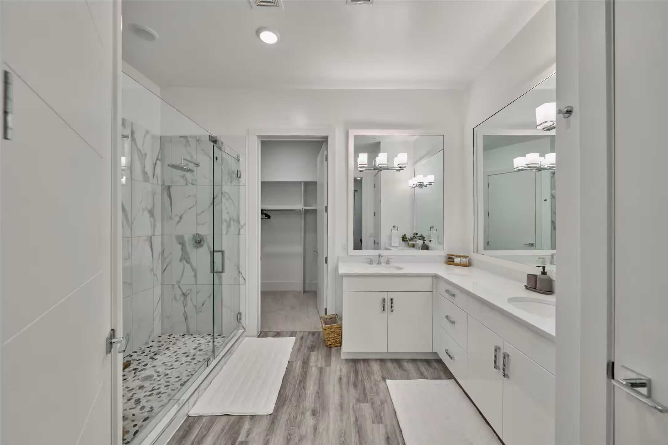 Photo 4 of 199 Waterpoint Court 104, Conroe, TX