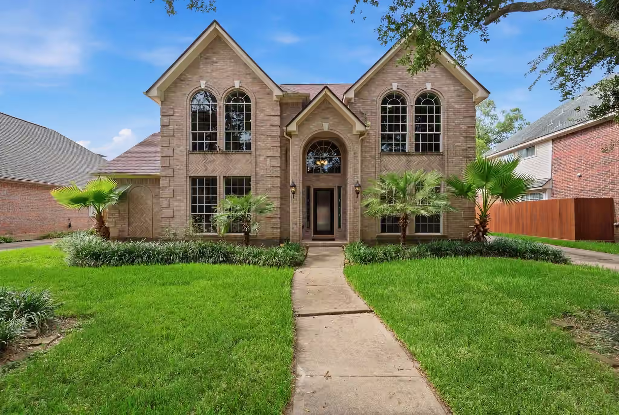 Photo of 2202 Parkview Lane, Missouri City, TX