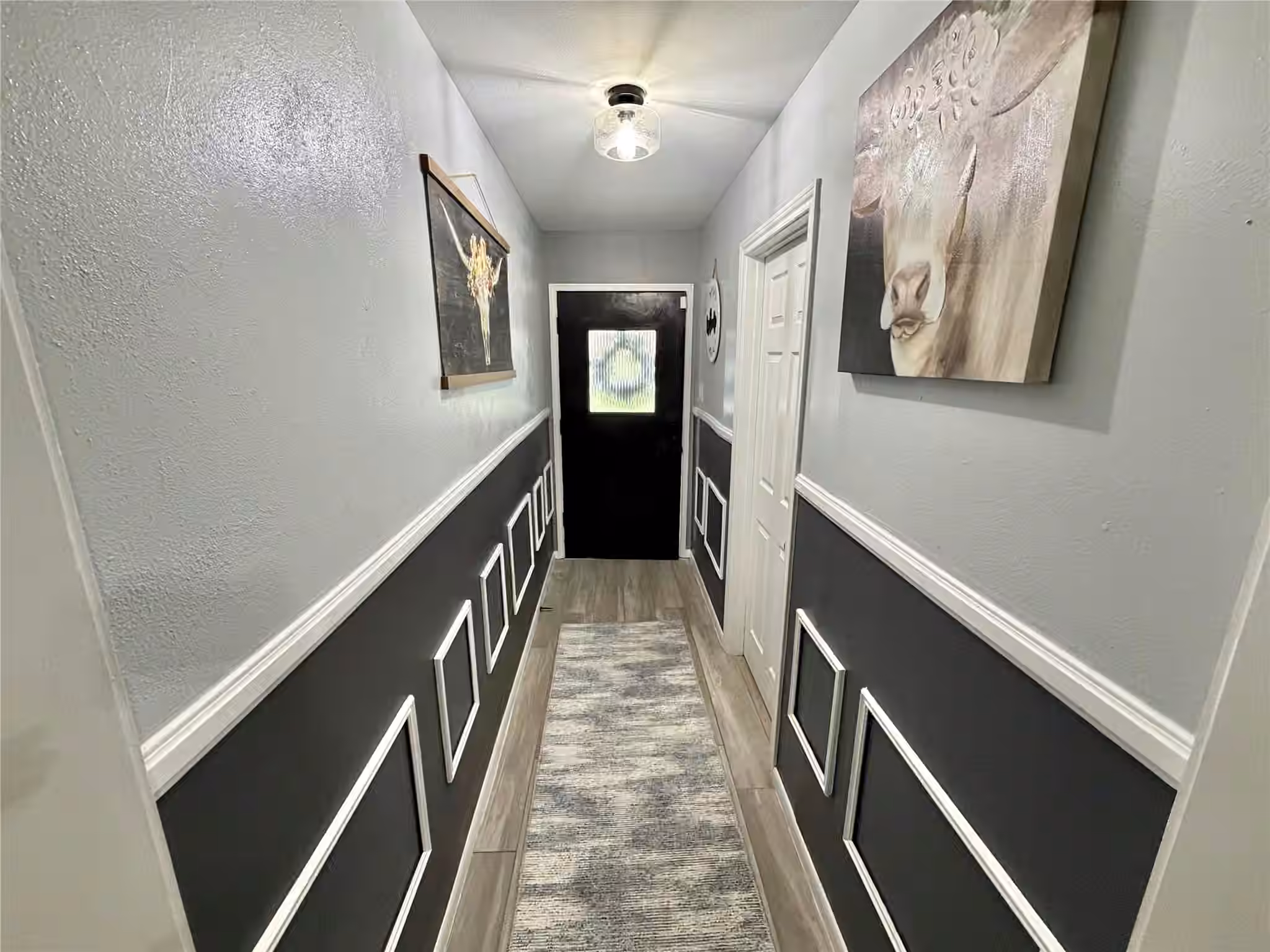 Photo 3 of 905 Southside Drive, Angleton, TX