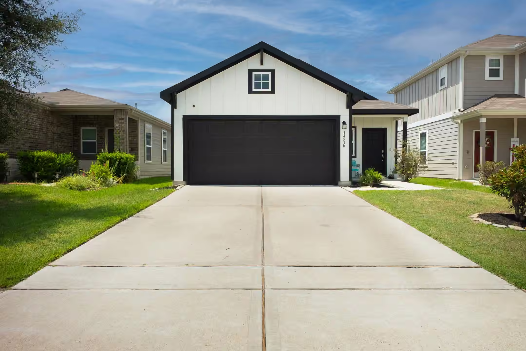 Photo of 14539 Maple Field Dr, Houston, TX