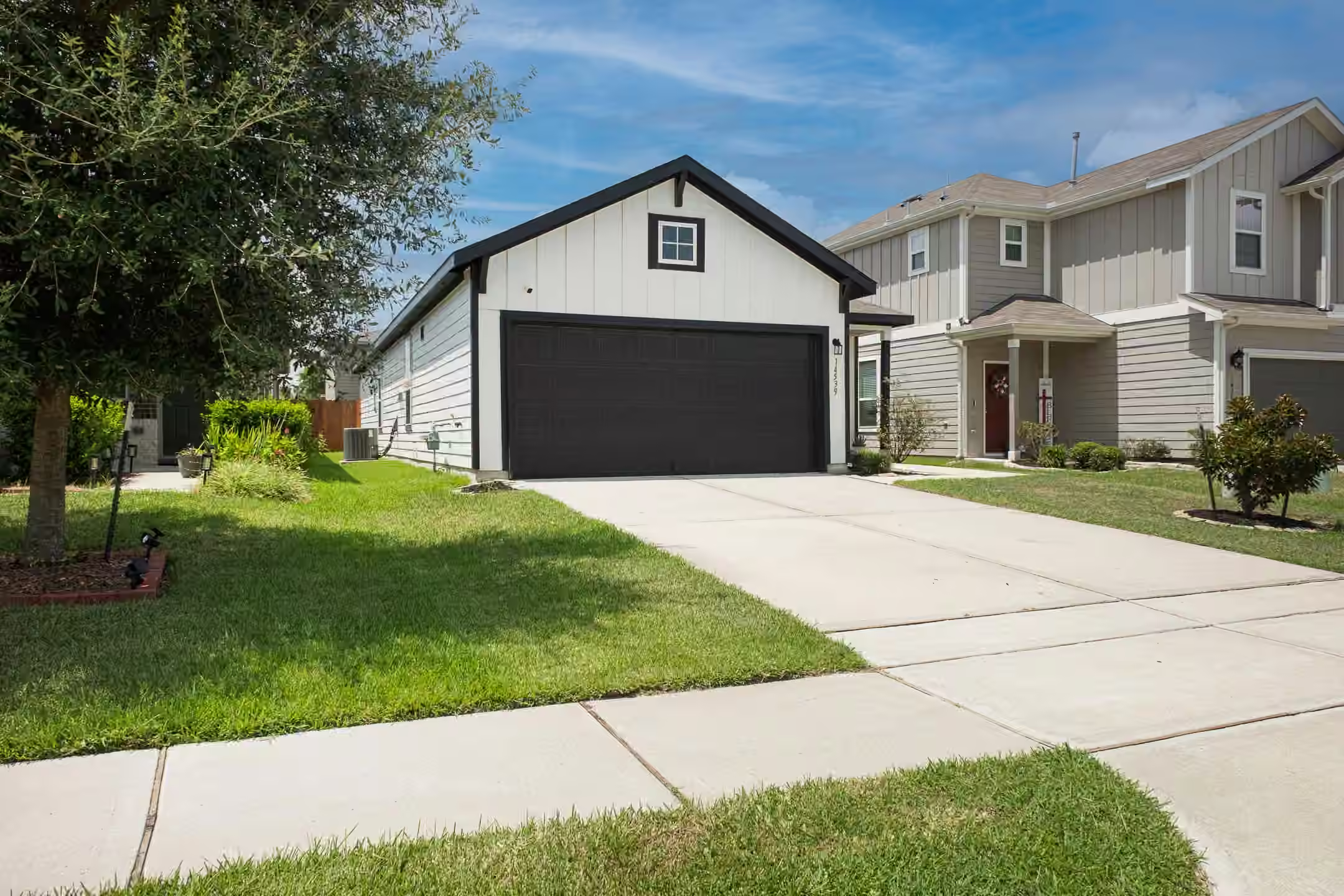 Photo 3 of 14539 Maple Field Dr, Houston, TX