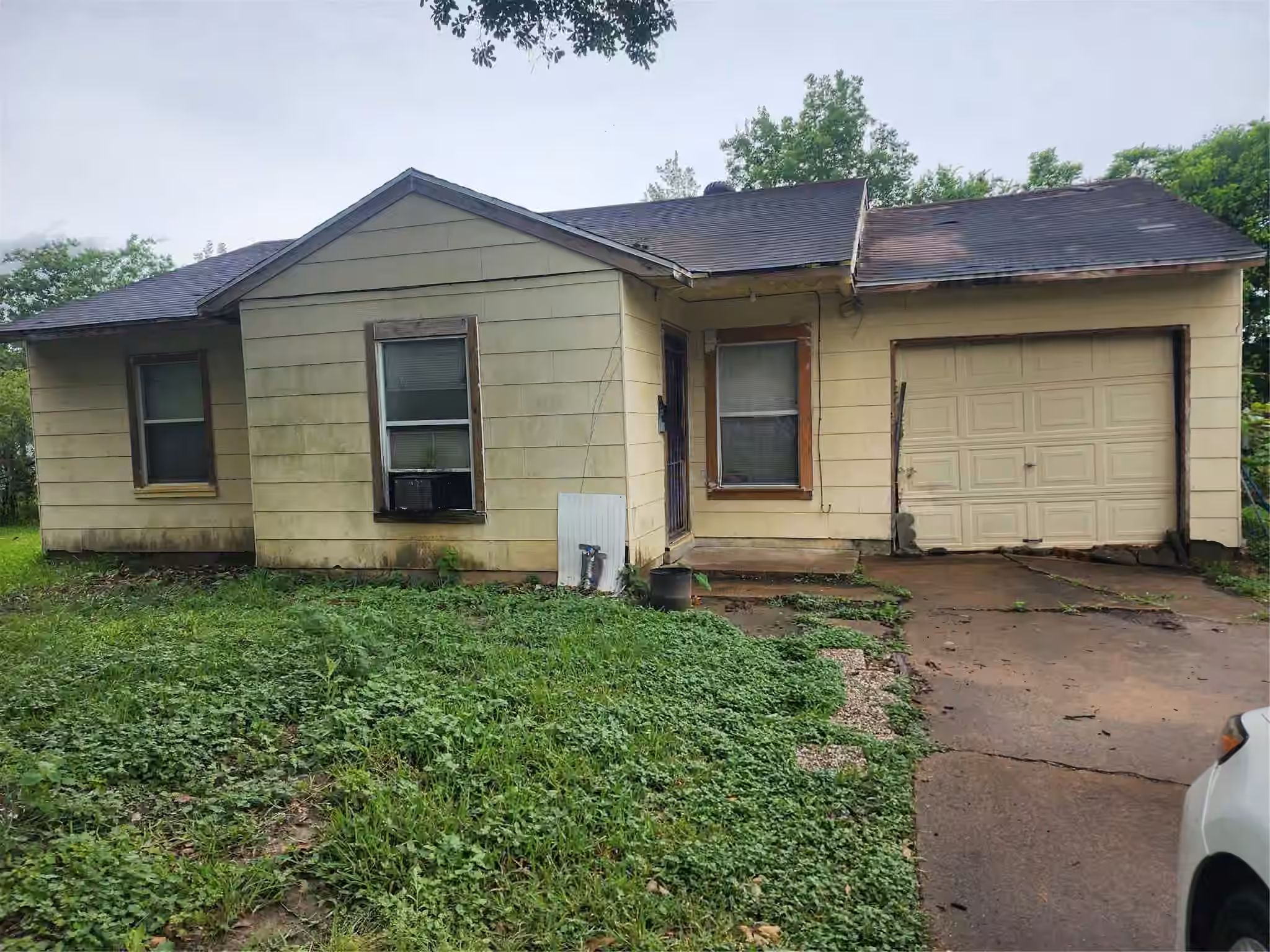 Photo of 6428 Sherwood Drive, Houston, TX 77021