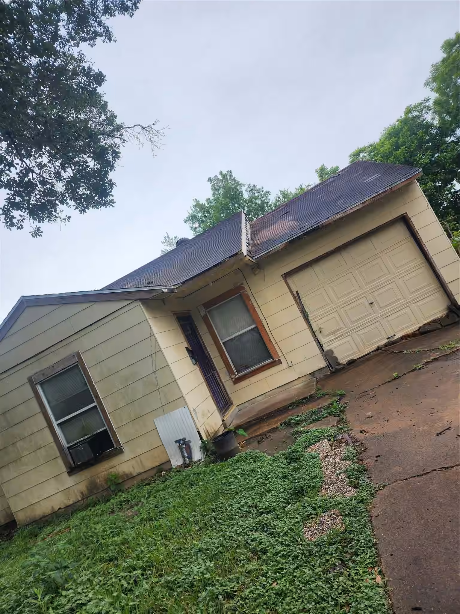 Photo 3 of 6428 Sherwood Drive, Houston, TX