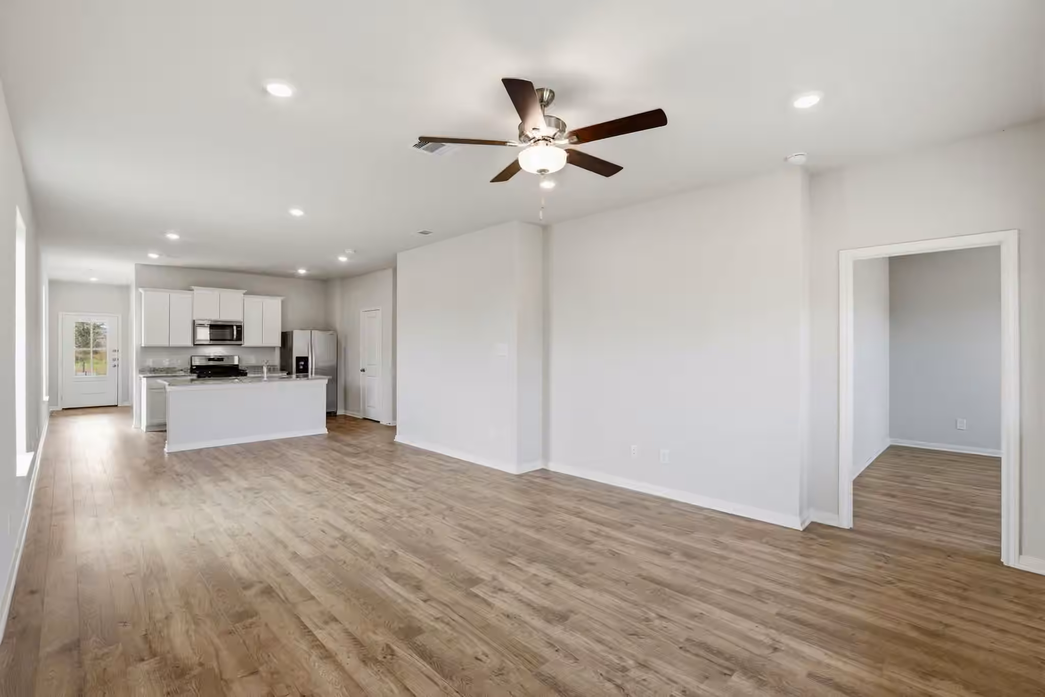 Photo 4 of 23006 Arizona Cypress Drive, Hockley, TX