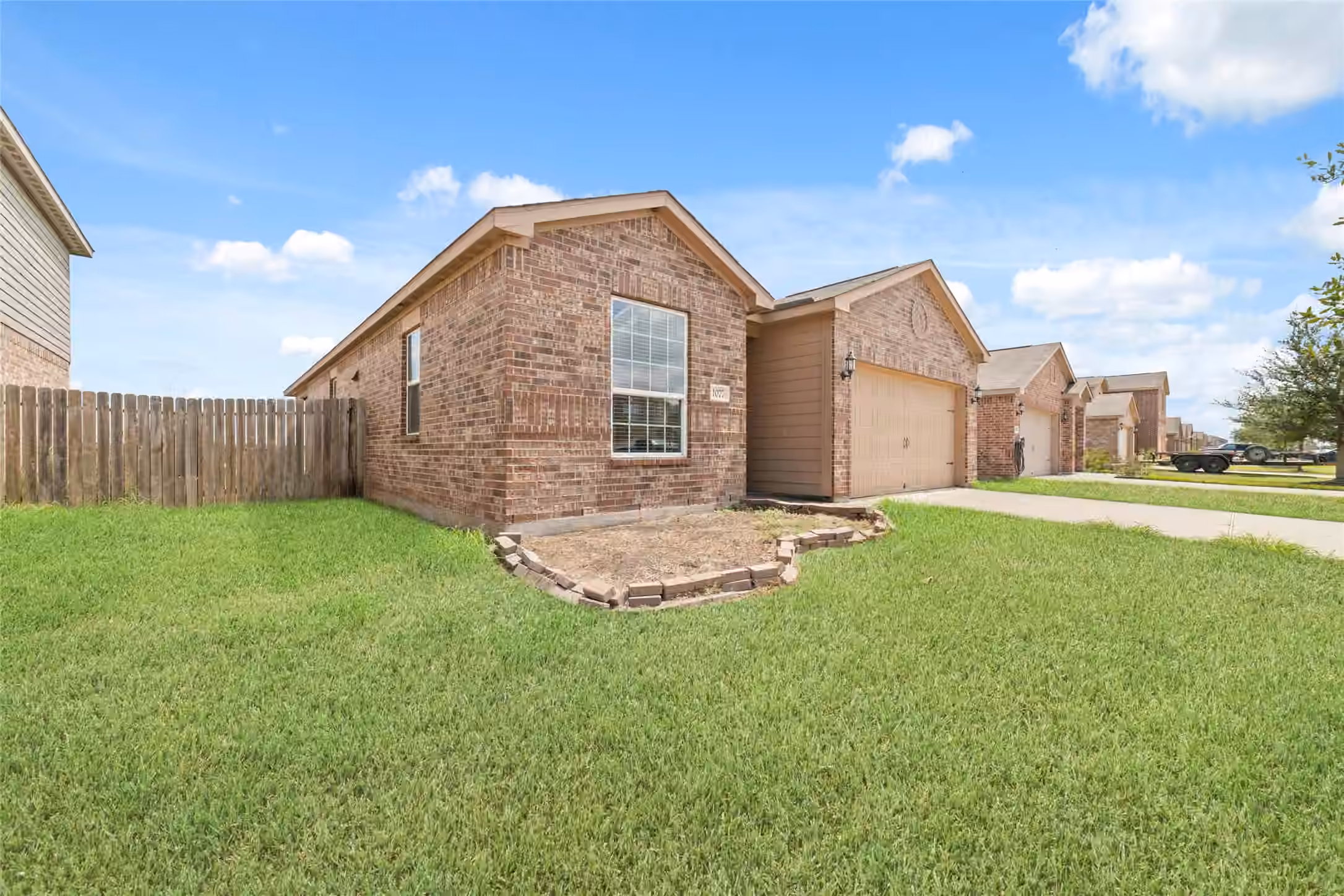 Photo 2 of 1077 Mule Ridge Drive, Katy, TX
