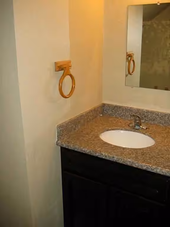 Photo 4 of 3210 Clipper Winds Way, Houston, TX