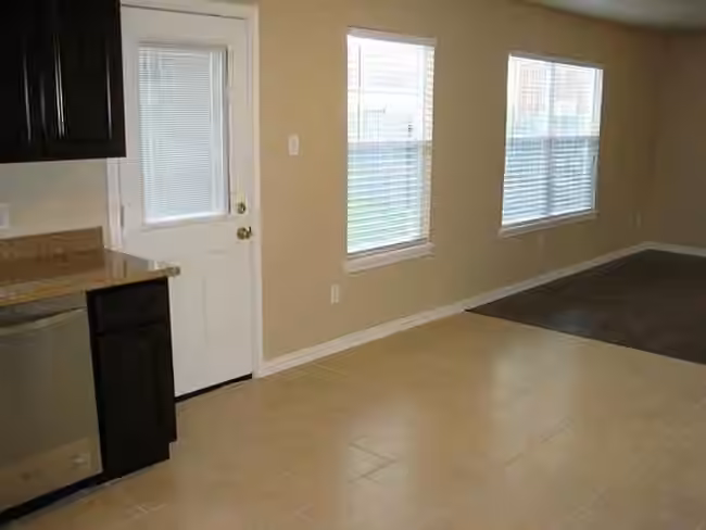Photo 6 of 3210 Clipper Winds Way, Houston, TX