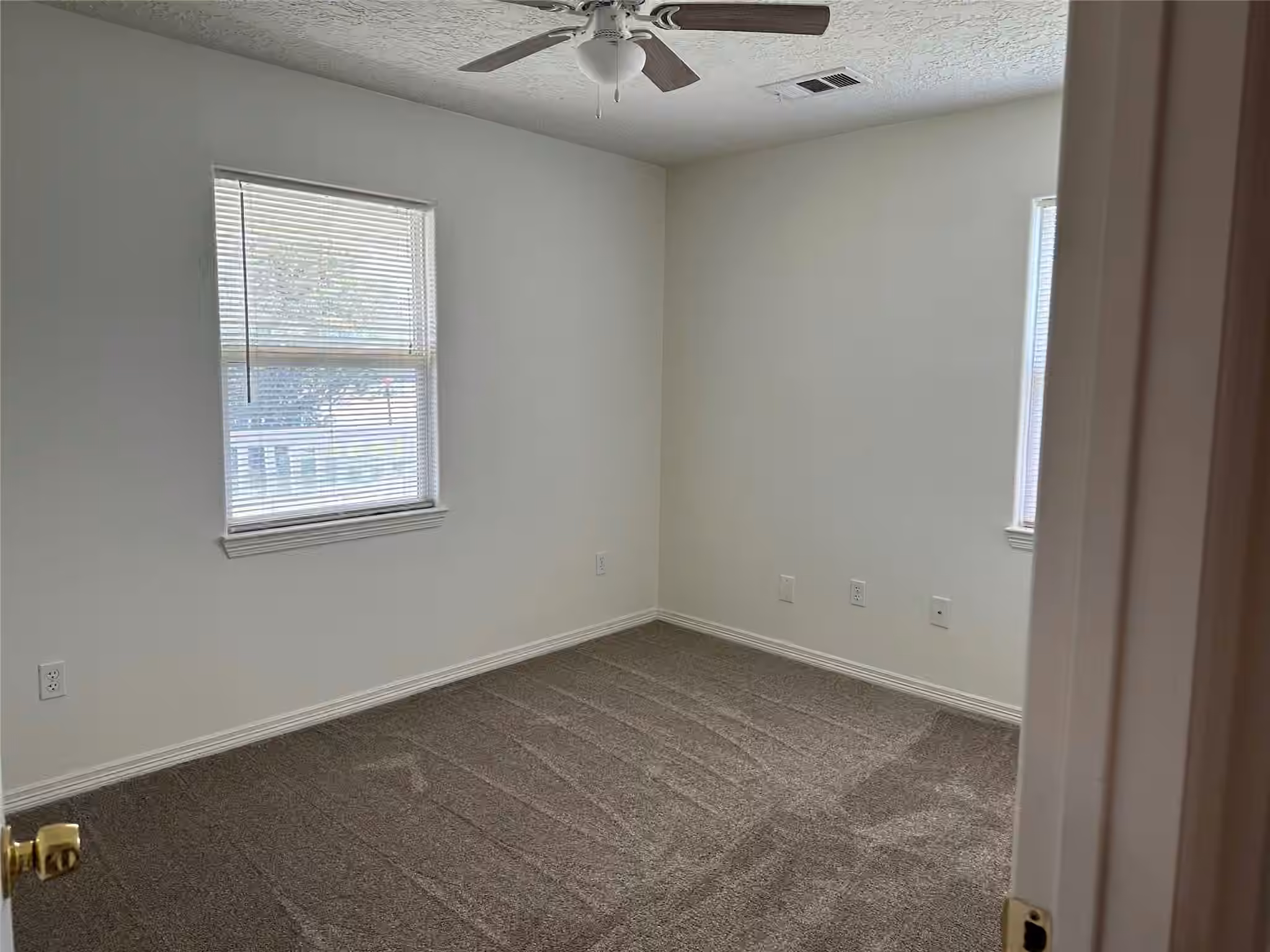 Photo 5 of 107 W Colorado Sky Street, Ellinger, TX