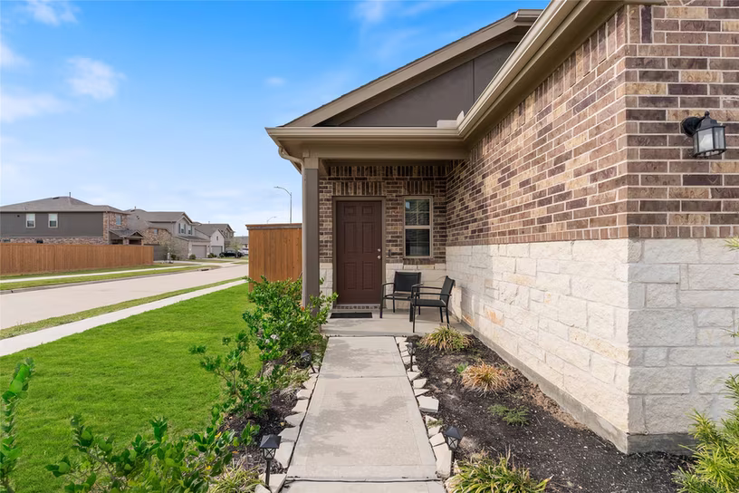 Photo 4 of 21126 Coral Blossom Lane, Cypress, TX