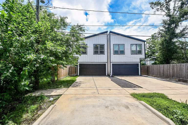 Photo 2 of 3542 Nathaniel Brown Street, Houston, TX