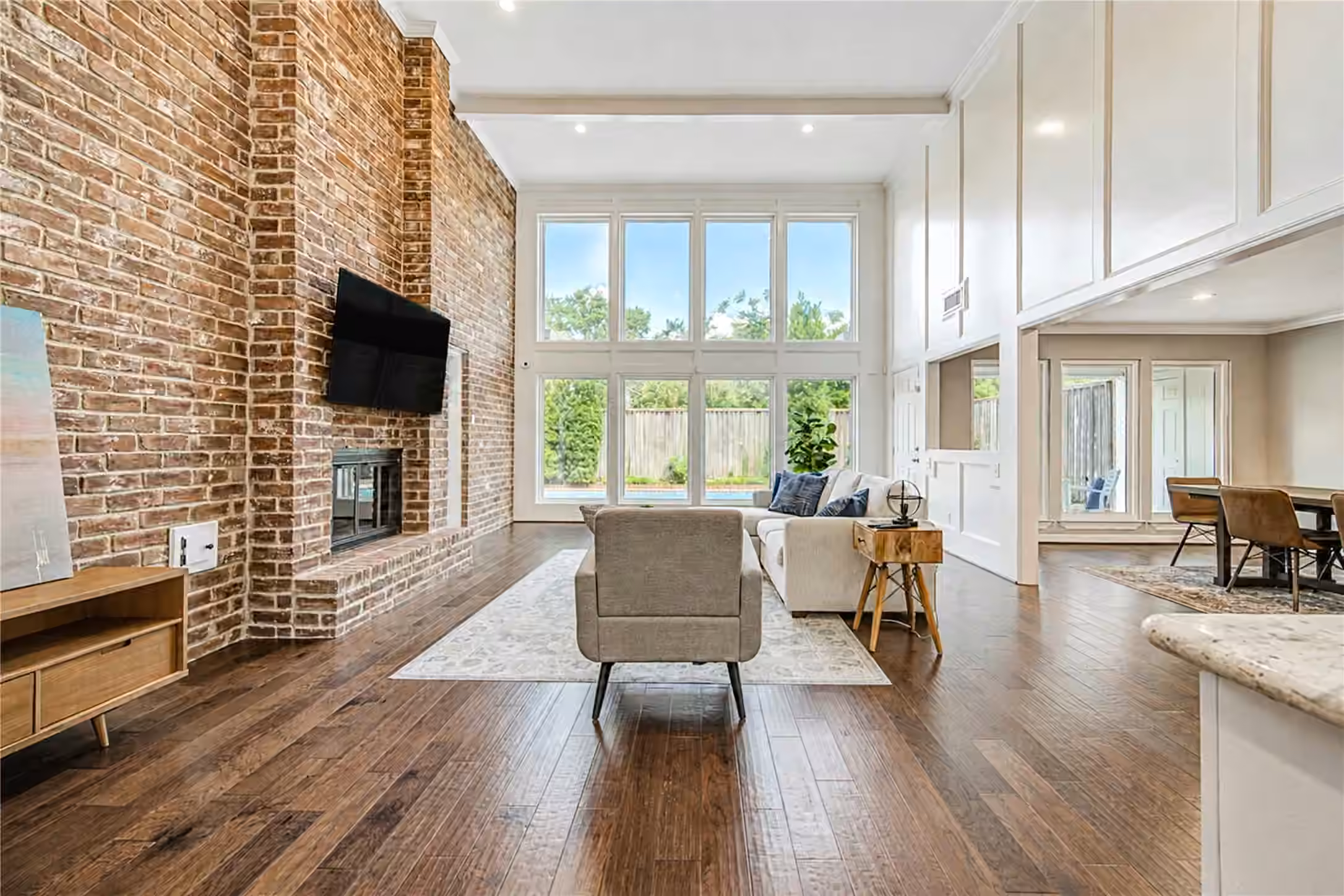 Photo 5 of 926 Ivy Wall Drive, Houston, TX