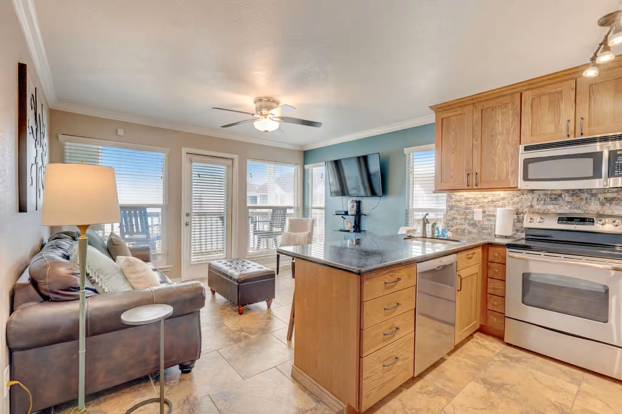 Photo 6 of 10811 Termini San Luis Pass Road 2310, Galveston, TX