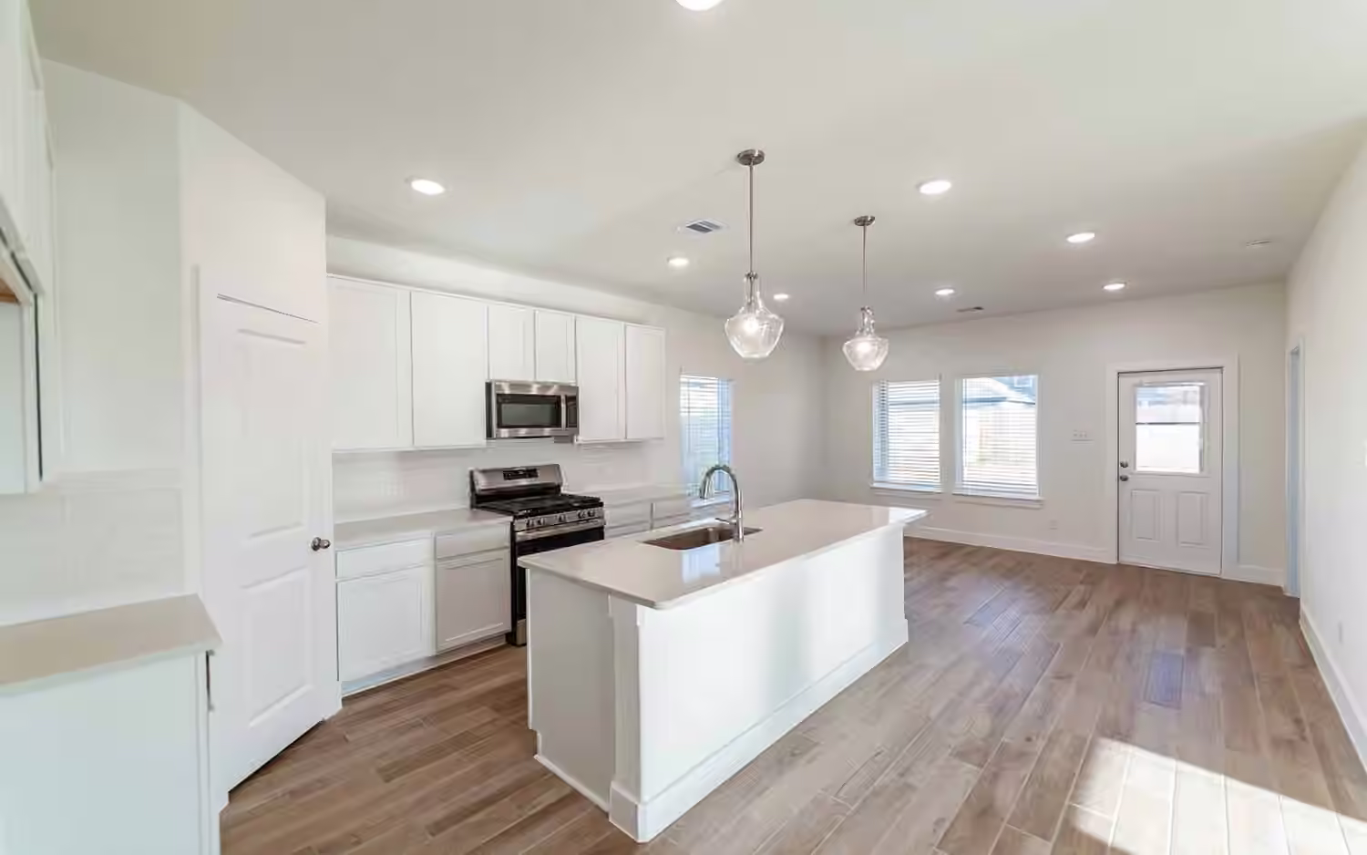 Photo 3 of 626 Escondido Drive, Dayton, TX