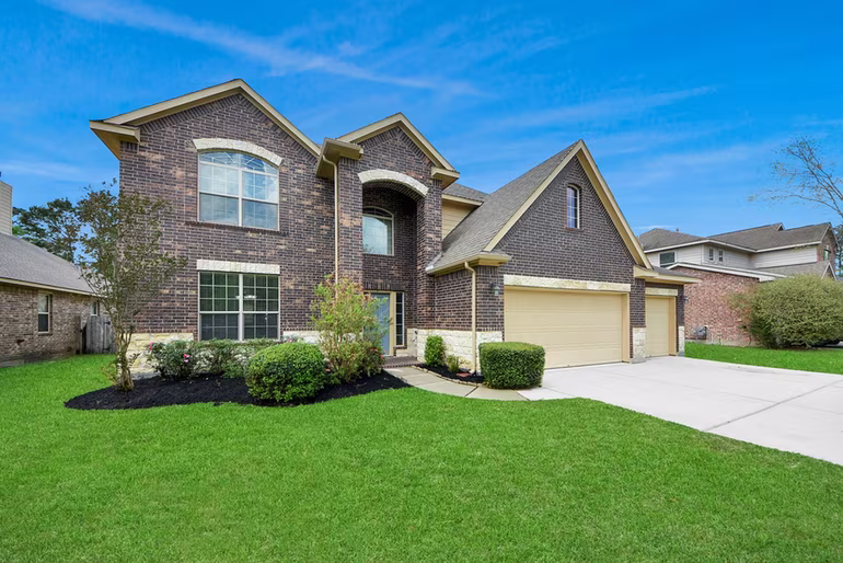 Photo 2 of 33227 Greenfield Forest Drive, Magnolia, TX