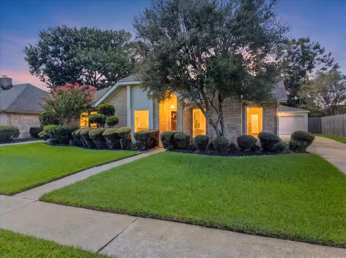 Photo of 10031 Sagegate Drive, Houston, TX 77089