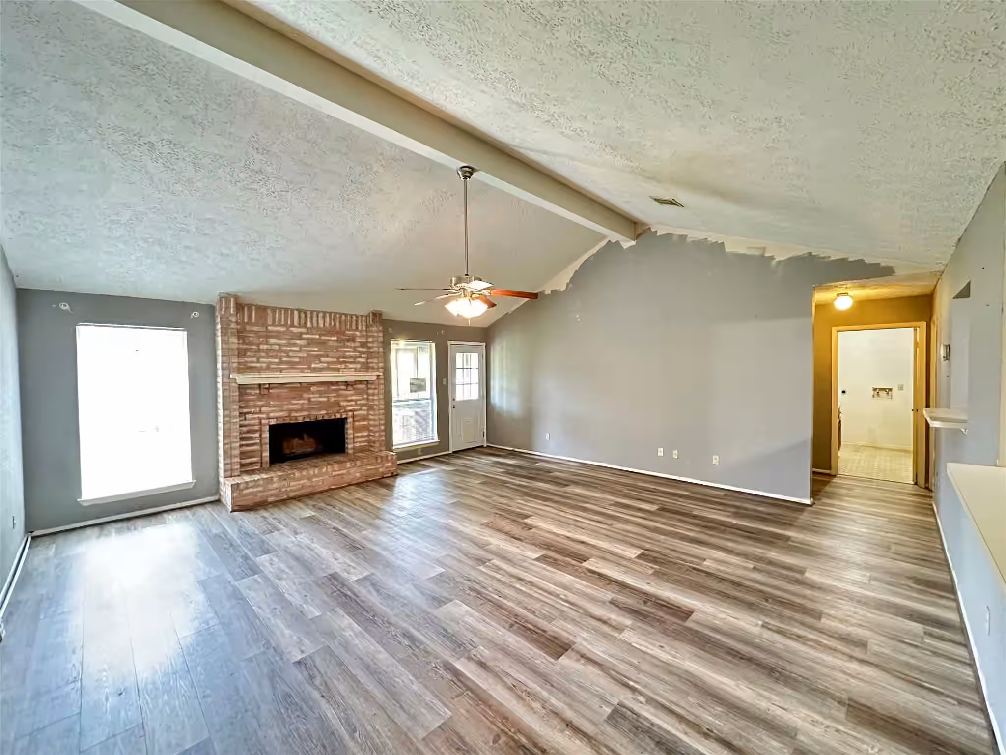 Photo 7 of 215 Old Oaks Street, League City, TX