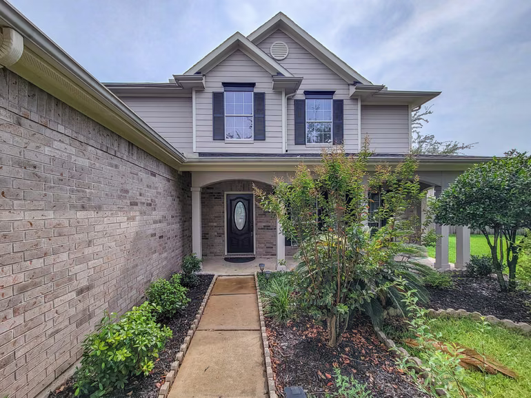Photo 3 of 819 Arlington Lane, Rosenberg, TX